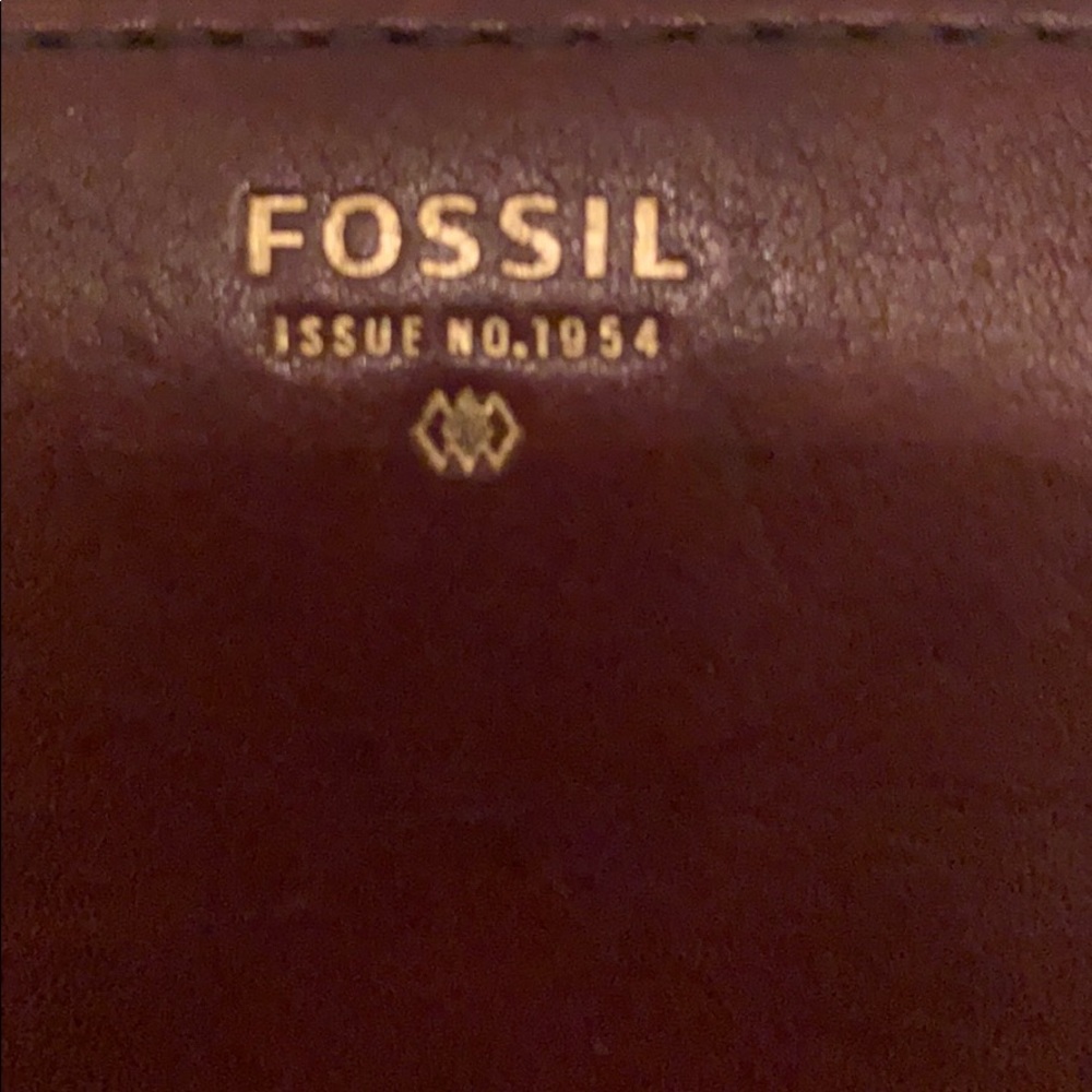 Fossil Zip Wallet - Picture 2 of 6